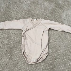 Never worn Quincy Mae onesie